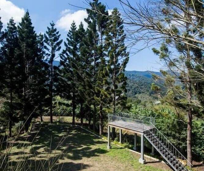 تختخواب و صبحانه Yushow Library Villa