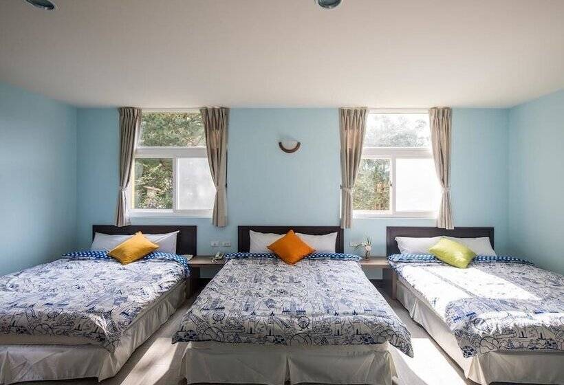 تختخواب و صبحانه Yushow Library Villa