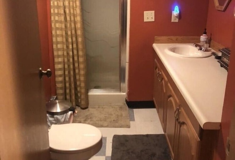 مسافرخانه Alaska Dreamin  Lodging