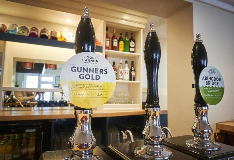 فندق فئة نجمة واحدة The Royal