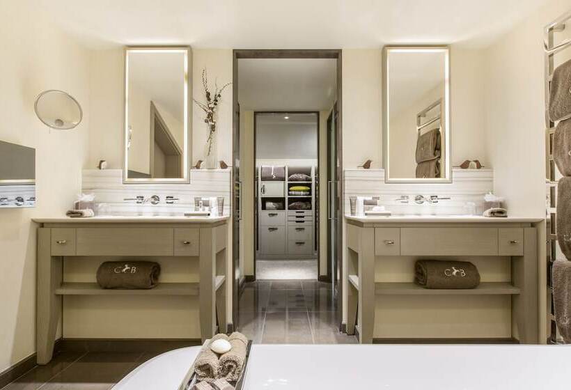 هتل Cheval Blanc Courchevel