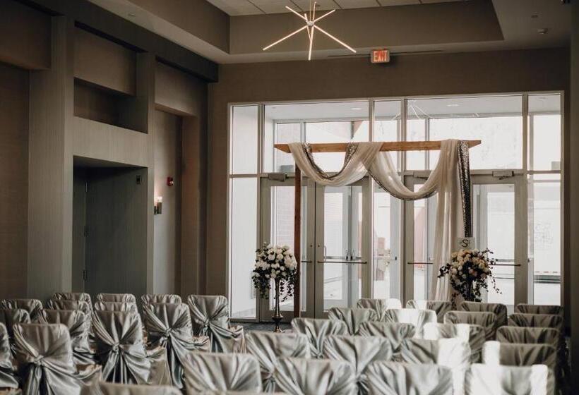 هتل Courtyard Sioux City Downtown/convention Center