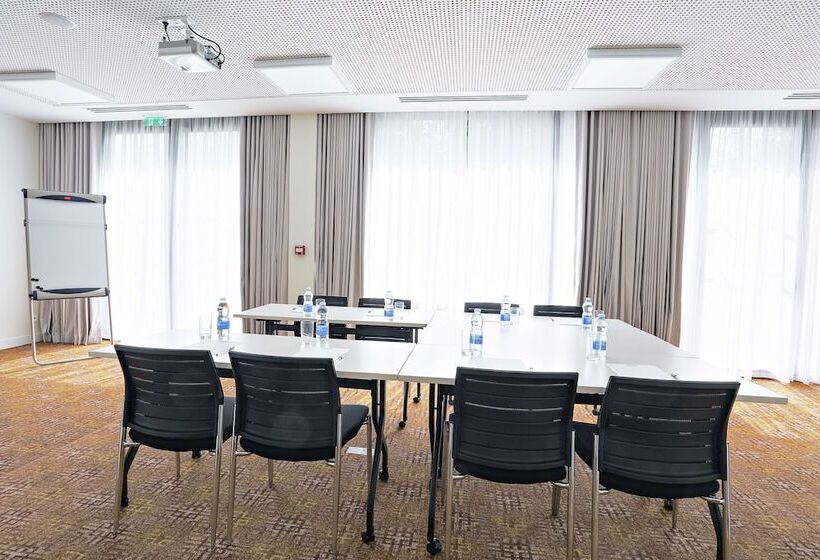 فندق Hampton By Hilton Toulouse Airport