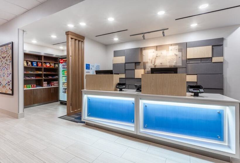 ホテル Holiday Inn Express & Suites Kearney, An Ihg