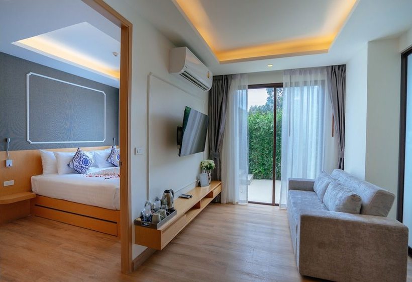 فندق The Aristo Beach Resort