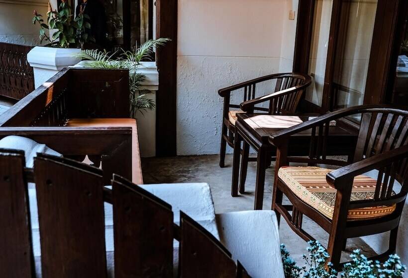 فندق Vila Villa Resort In Town