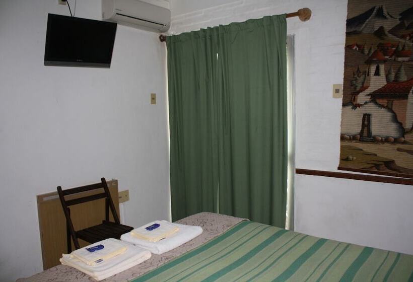 هتل Village Termas Del Dayman