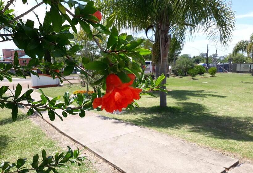 هتل Village Termas Del Dayman