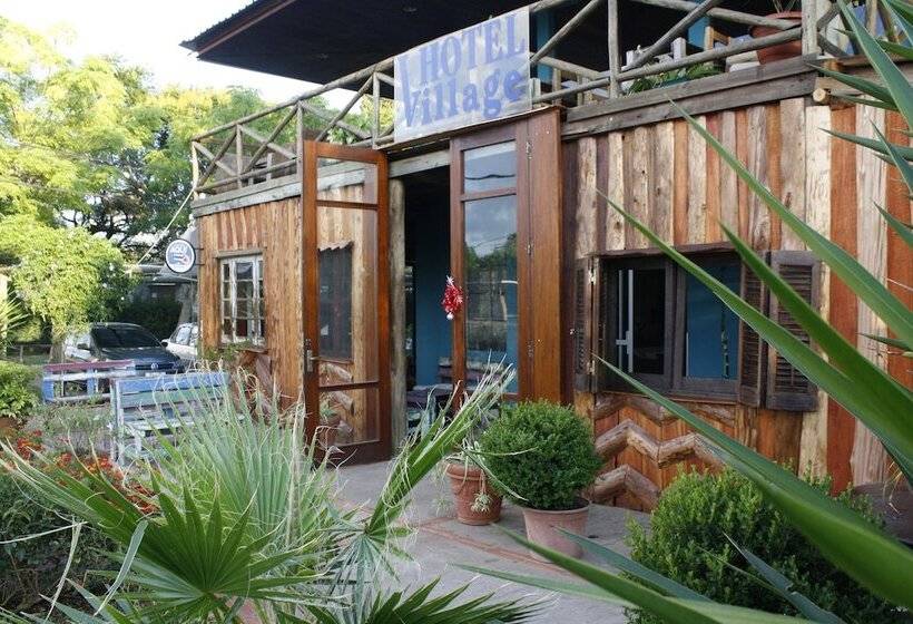 هتل Village Termas Del Dayman