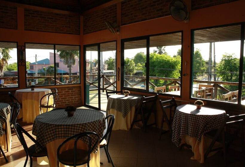 هتل Village Termas Del Dayman