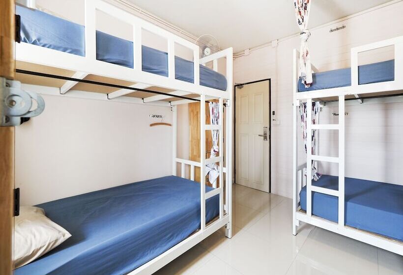 Nakara Hostel Ayutthaya
