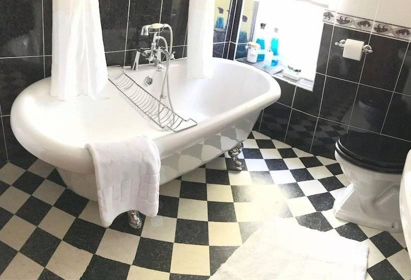 Пансион The Firs Guesthouse