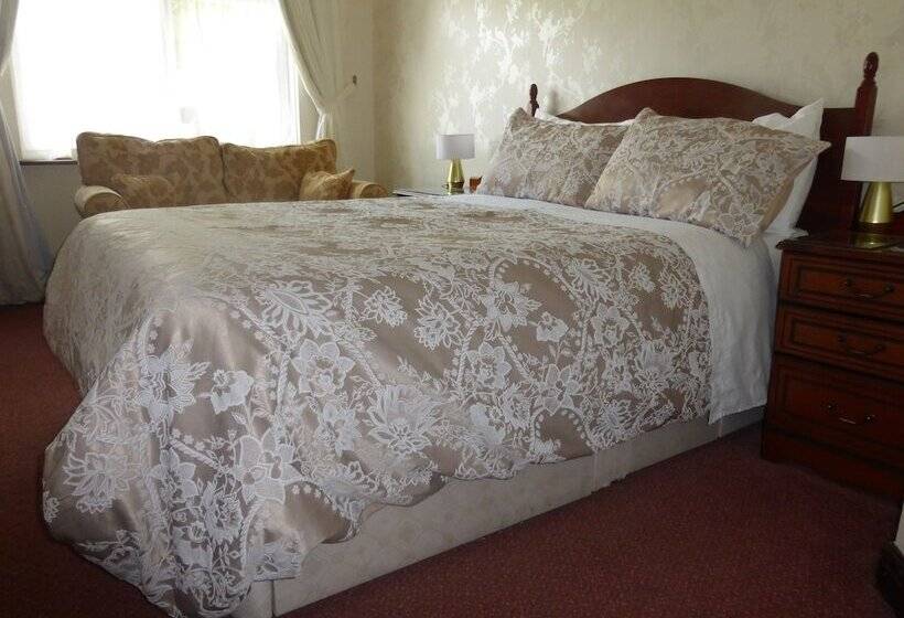 Пансион The Firs Guesthouse