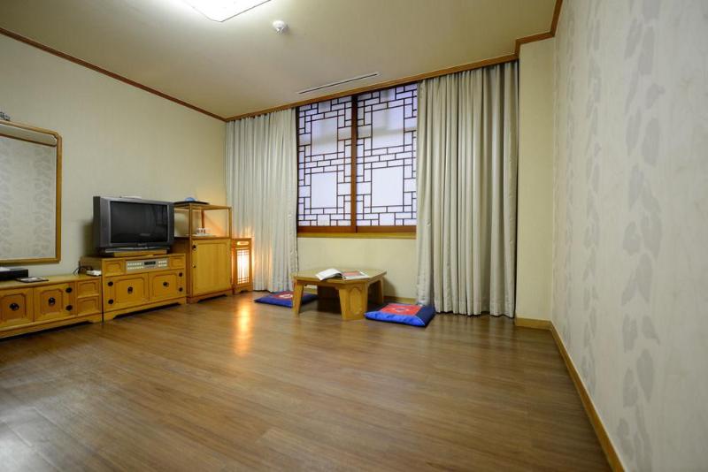 酒店 Onyang Hot Spring