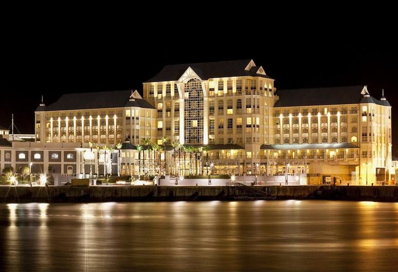 בית מלון כפרי The Table Bay