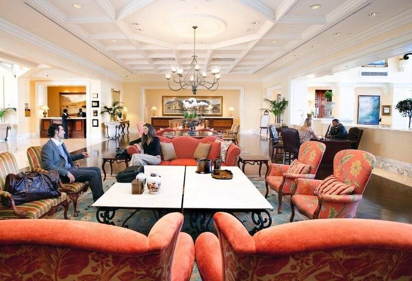 בית מלון כפרי The Table Bay