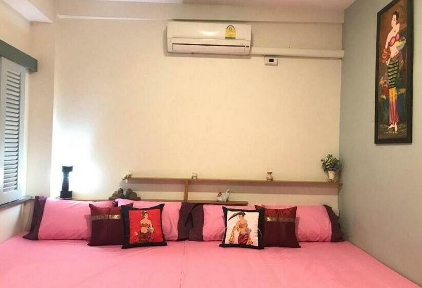 Saen Sabai Hostel