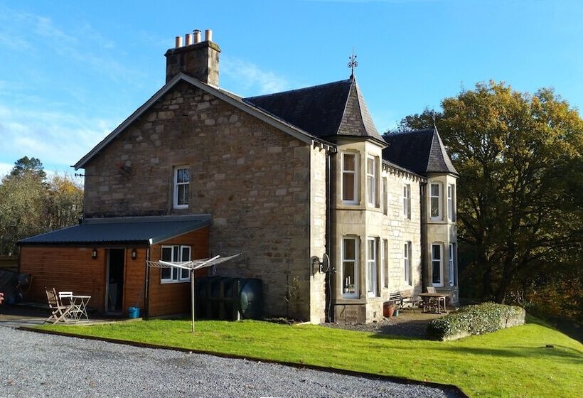 مبيت وإفطار Woodburn House