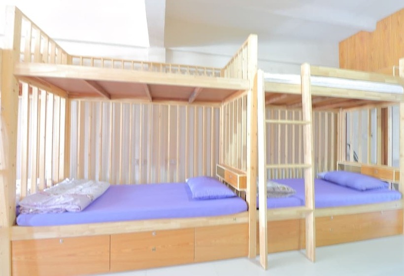 Saen Sabai Hostel