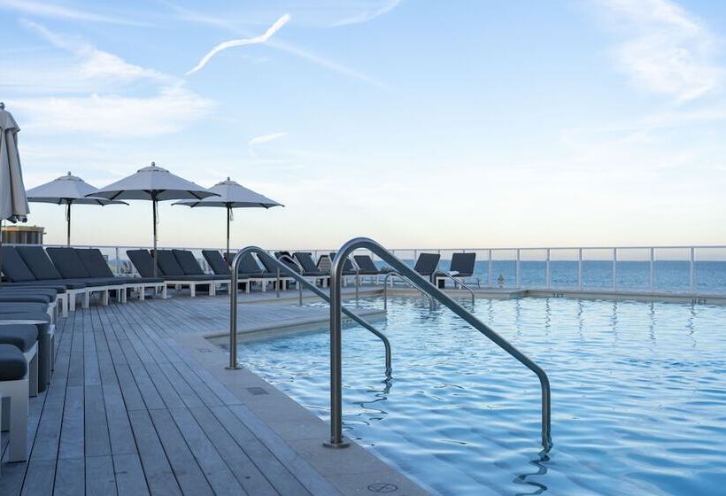 Wave Resort