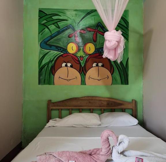 Coconut Hostel B&b