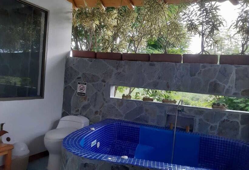 هتل Boutique La Casa Que Canta