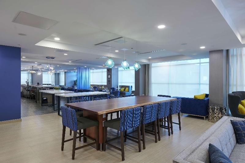 هتل Hilton Garden Inn St. John S Newfoundland, Canada