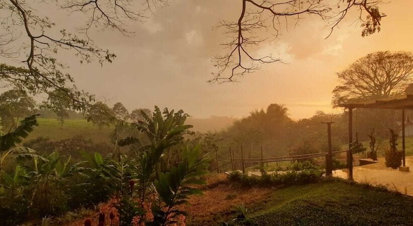 هتل Muchosur Quimbaya