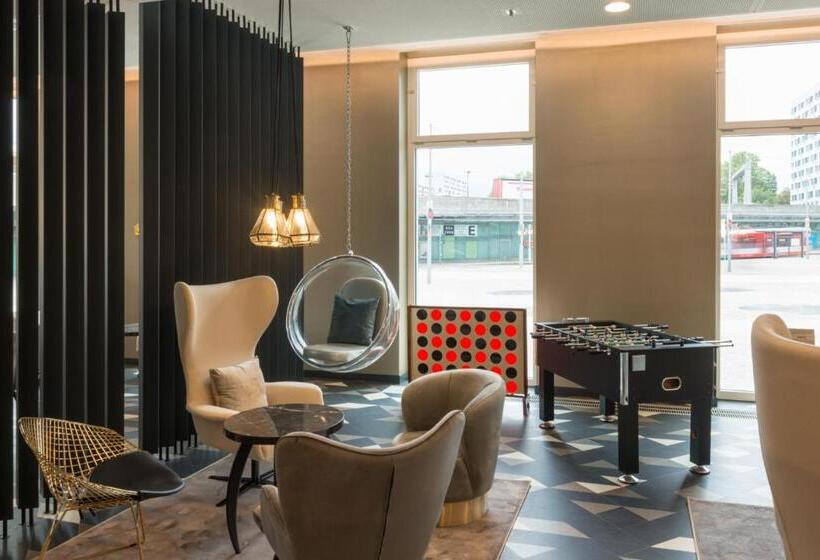 בית מלון כפרי Holiday Inn   The Niu, Ridge Halle Central Station, An Ihg