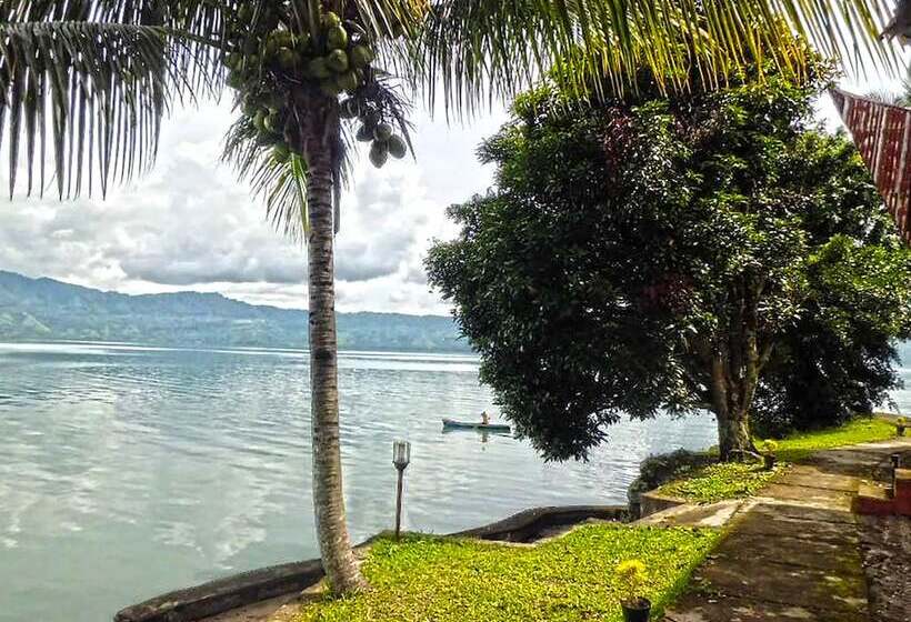 پانسیون Tuk Tuk Timbul Bungalows