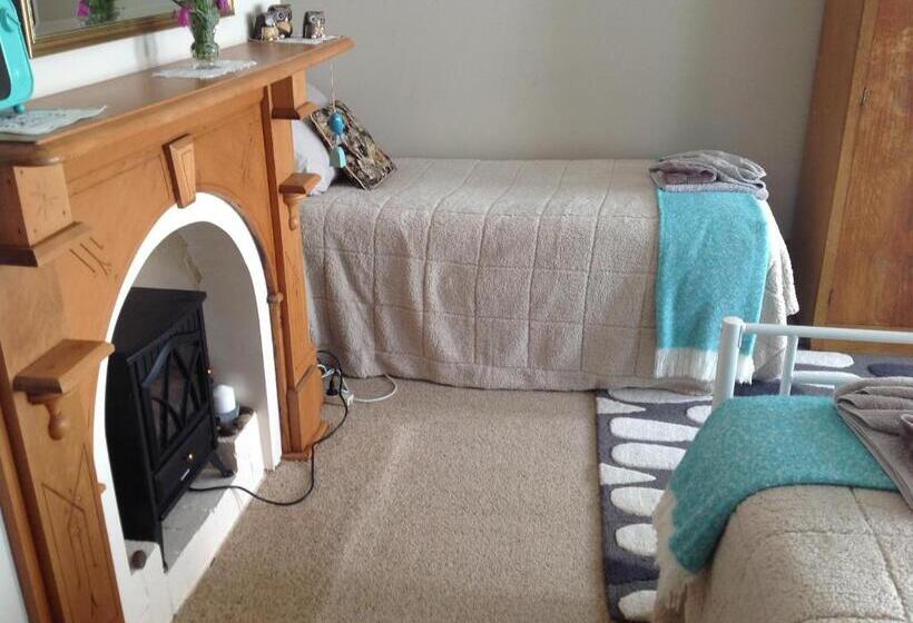 Stony Rise Cottage B&b