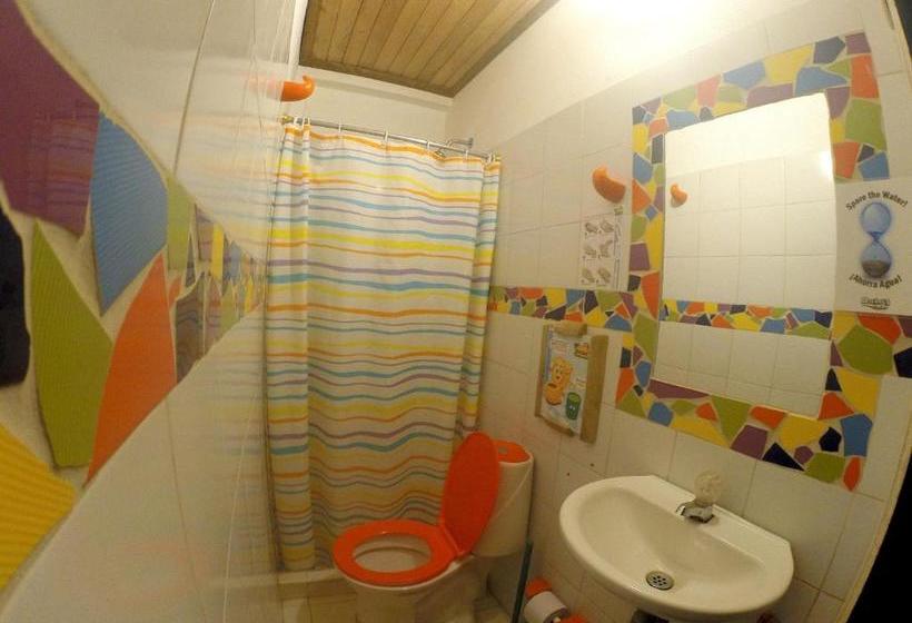 هاستل Republika Divanga