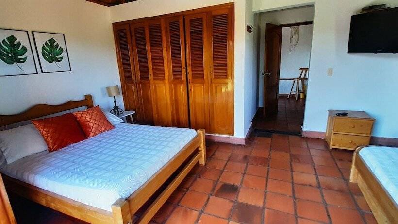 تختخواب و صبحانه Finca Hotel Santana