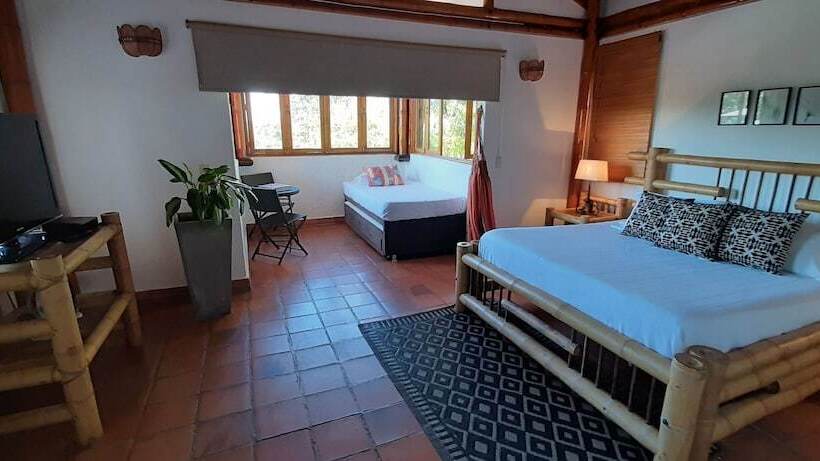 تختخواب و صبحانه Finca Hotel Santana