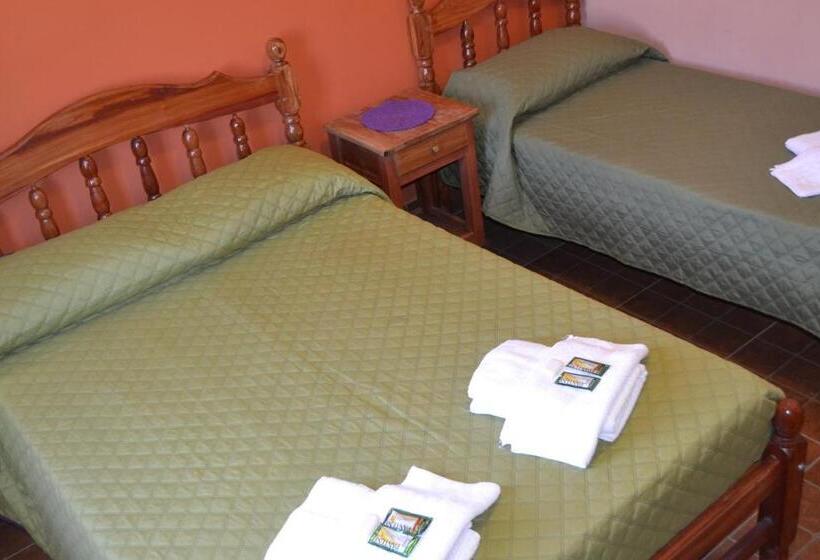 مسافرخانه Alto Del Valle Cafayate