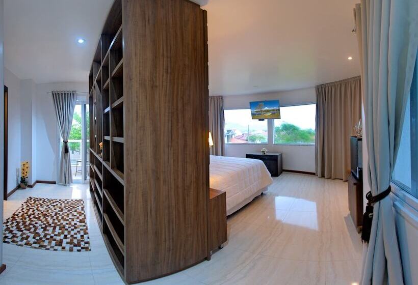 هتل La Plage Residence