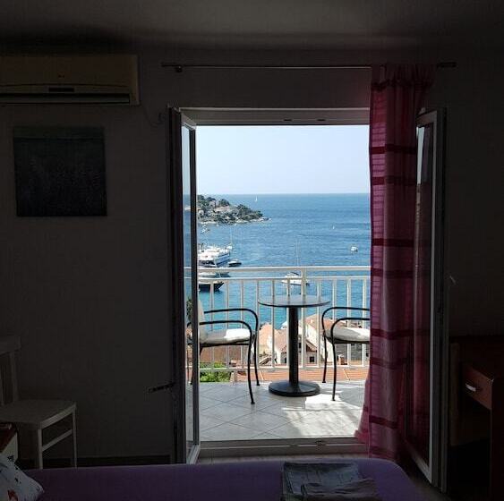 پانسیون Apartments Boćin Rosso