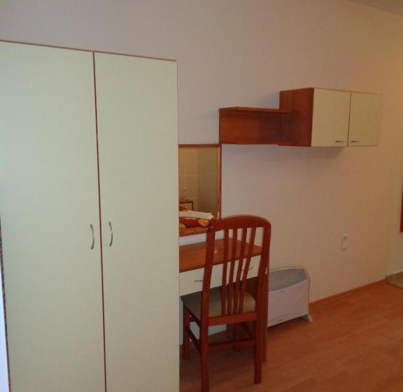 Eagle Rock Holiday Apartments