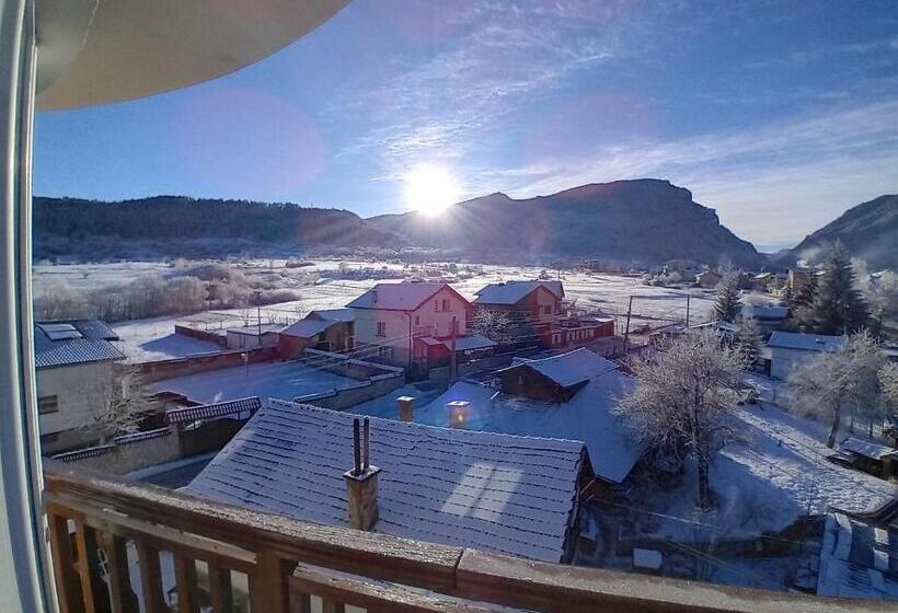 Eagle Rock Holiday Apartments