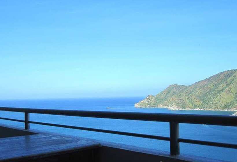 هاستل Tnt Mirador