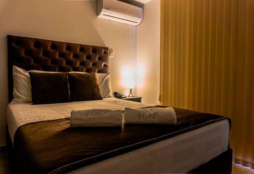 هتل Alamos Del Parque