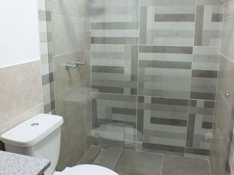 هتل Alamos Del Parque