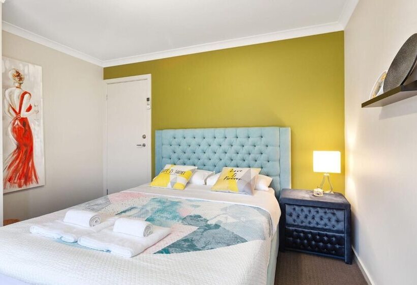 پانسیون Apollo Panorama Guesthouse