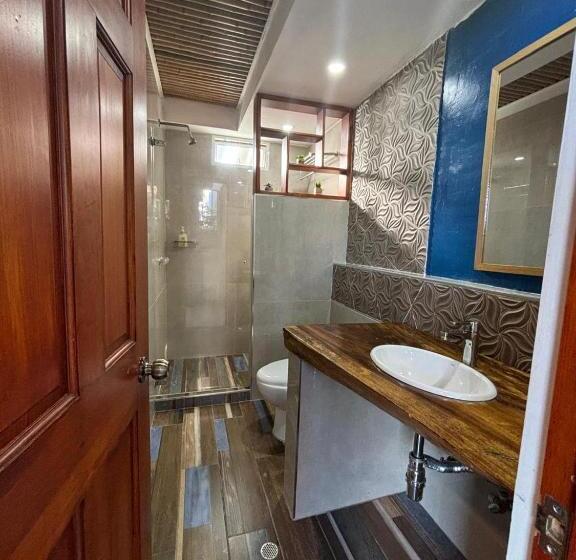 مسافرخانه El Jardin