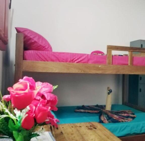 مسافرخانه Finca San Rafael   Cafe Y Cacao