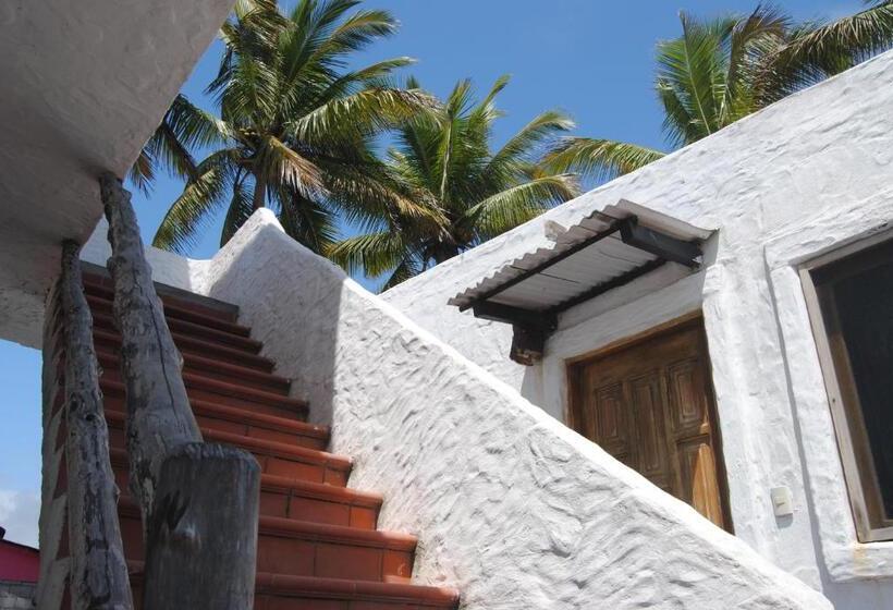 Hostal Galapagos By Bar De Beto