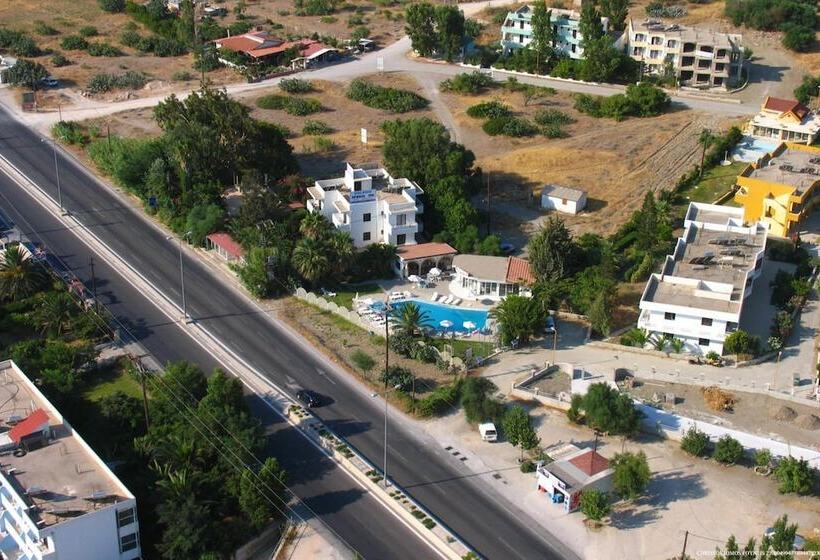 ホテル Dolphin Apartments