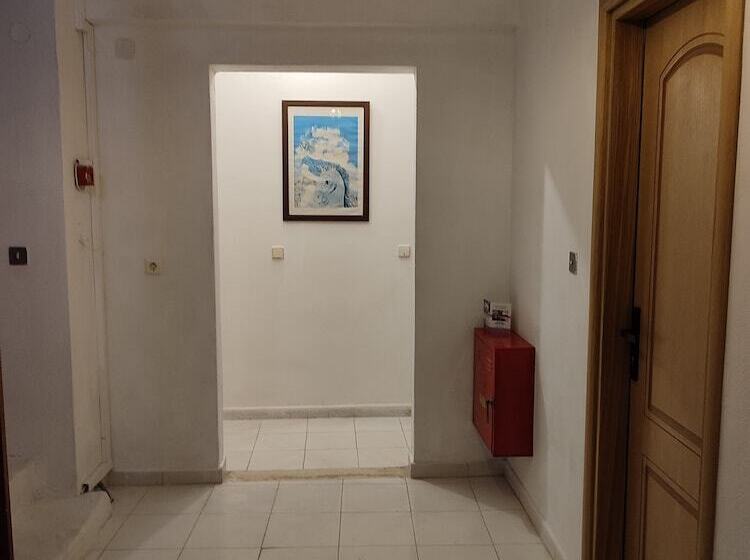 ホテル Dolphin Apartments