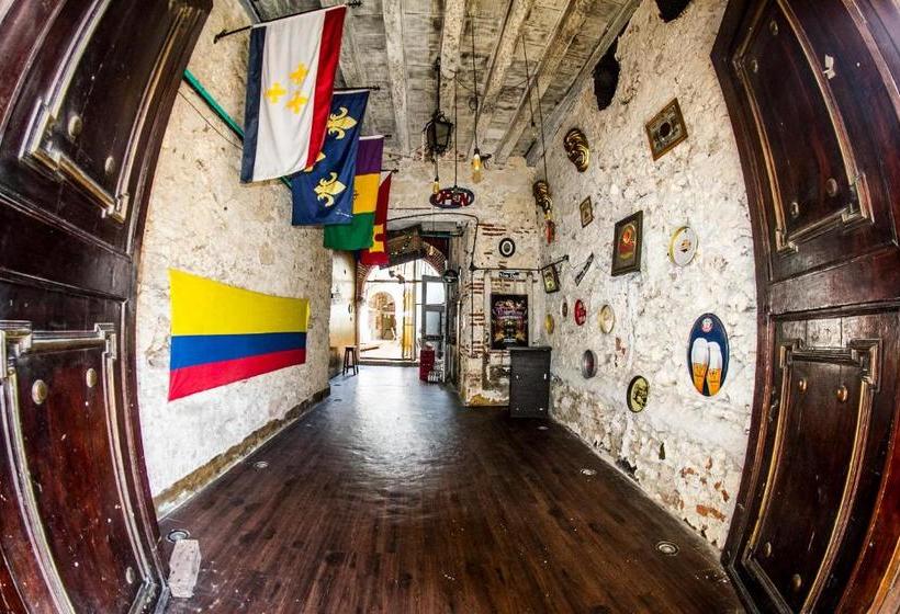 هاستل Bourbon St Hostal Boutique