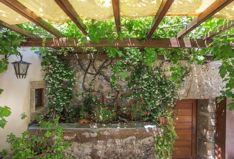 Vecchia Casa Kamara